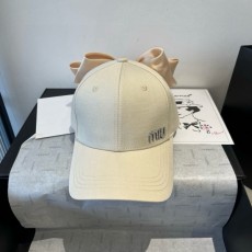 MIU MIU   미우 미우   볼캡 모자